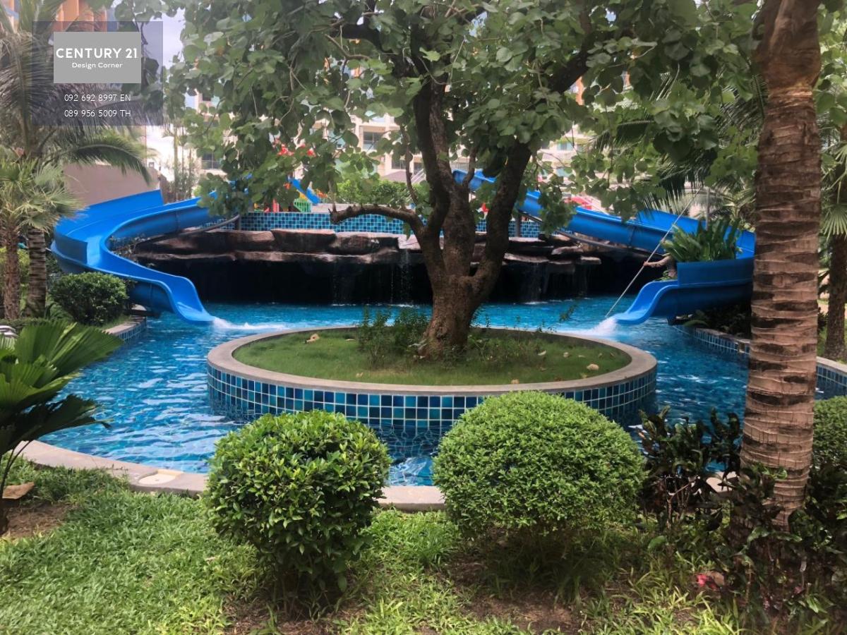 This condo is for sale at the price of 2,950,000฿ (Recently reduced from 3,950,000฿) and for rent at 22,000฿ per month (12 month contract) 1 bedroom & 1 bathroom 77 square meters Company ownership 3rd floor Condo features: Spacious living room area Fully 