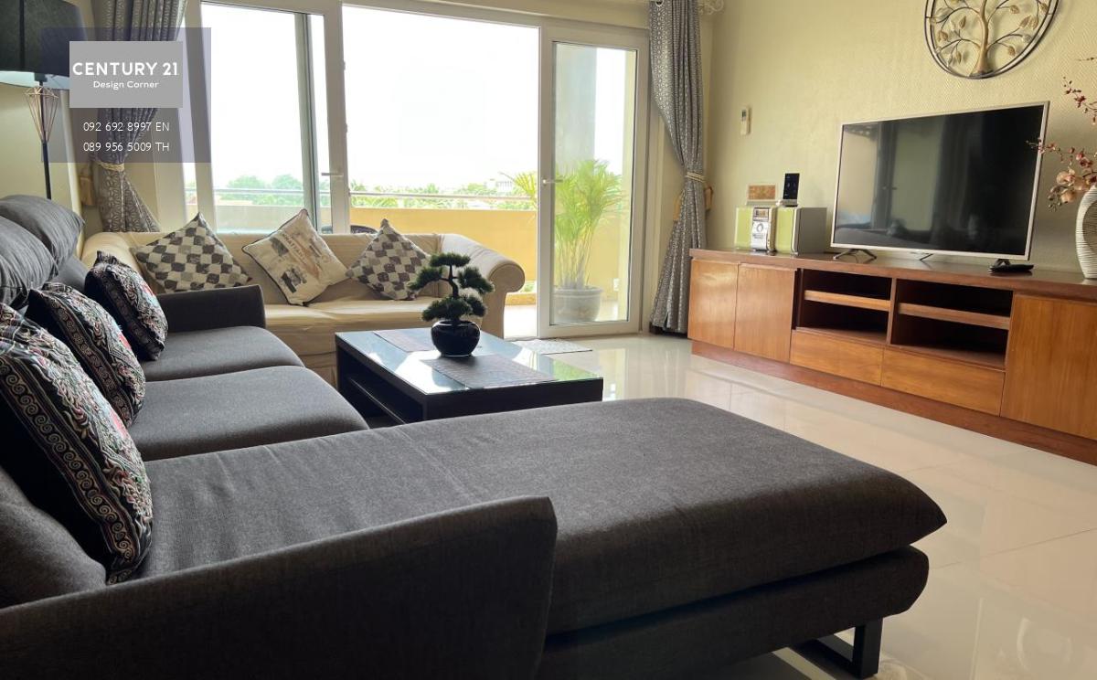 This large condominium is for sale and it comes at the price of 3,690,000฿ and for rent for 23,000฿ (12 months contract) 89 square meters 1 bedroom & 1 bathroom Foreign Quota Condo features: Large balcony with city view Large living room area Wooden furni