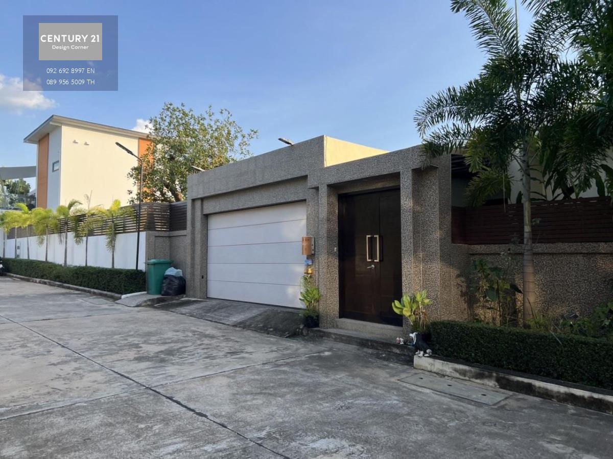 This spacious house is for sale and it comes at the price of 7,900,000฿ (Price recently dropped from 9,000,000฿) 3 Bedrooms & 2 Bathrooms 147 square meters for the interior area size (Single-storey) 290 square meters for the land plot size Fully furnished