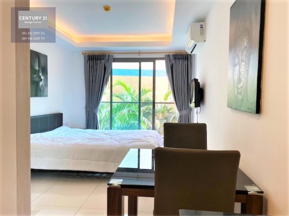 This condo is for sale at the price of 2,950,000฿ (Recently reduced from 3,950,000฿) and for rent at 22,000฿ per month (12 month contract) 1 bedroom & 1 bathroom 77 square meters Company ownership 3rd floor Condo features: Spacious living room area Fully 