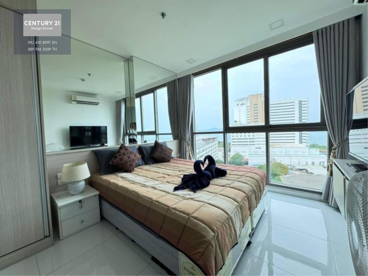 This condo is for sale at the price of 2,500,000฿ 1 bedroom & 1 bathroom 74 square meters 8th floor Foreign quota Fully furnished & ready to move in Condo features: Large open-plan living room area Fully equipped kitchen Ceiling fans throughout Fully air-