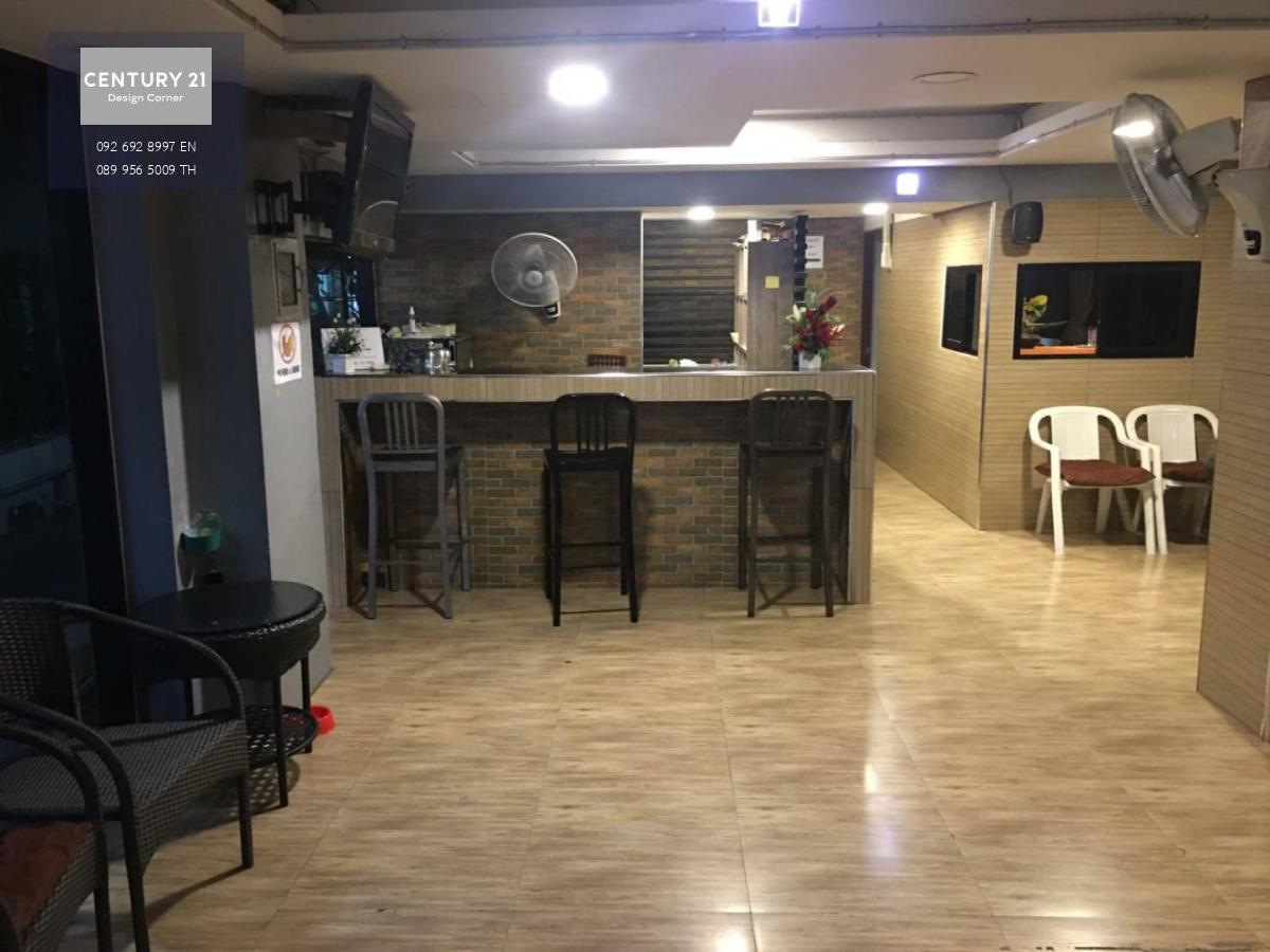 Commercial building, 16 rooms, restaurant, prime location, special price, buy for investment, Pattaya City