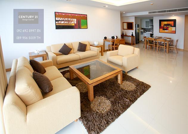 ขายคอนโดพร้อมผู้เช่า   คอนโดวิวทะเล ชื่อต่างชาติ La Royale Beach Condo นาจอมเทียน พัทยา