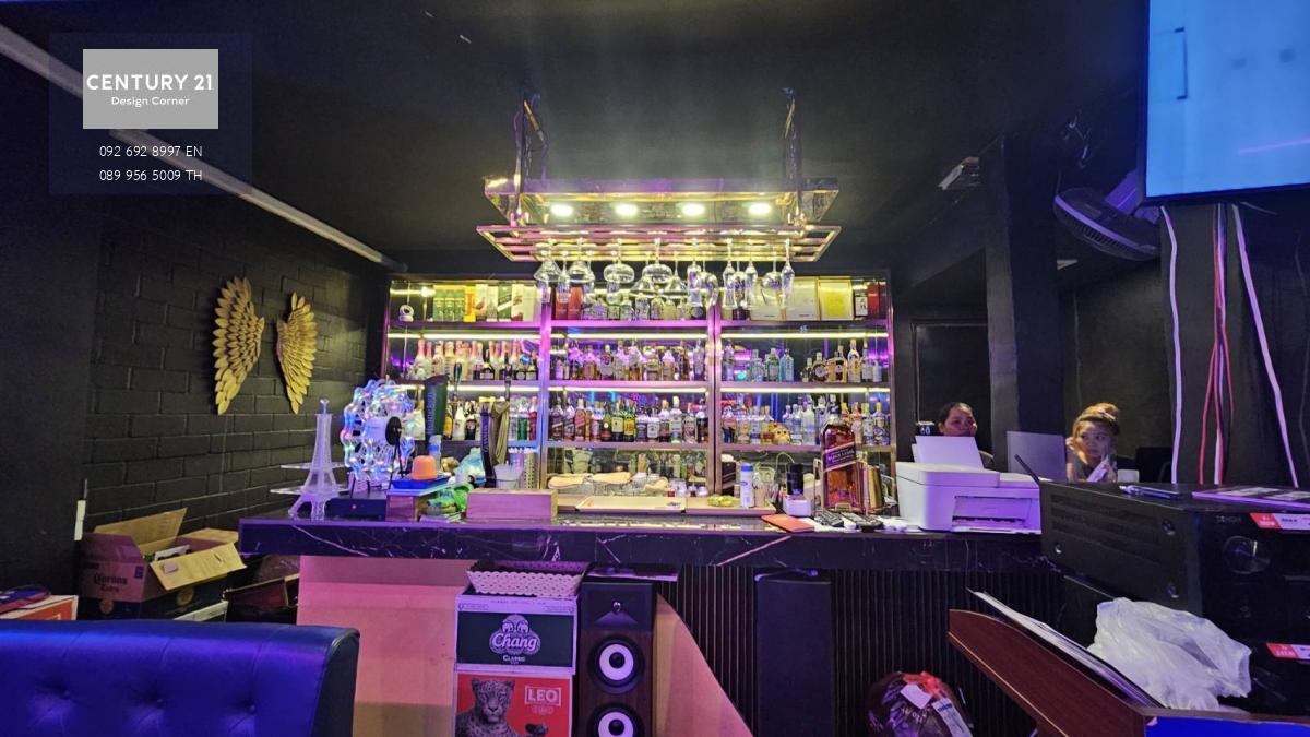 Business for take over,Club Soi 6 Pattaya, Money -making best area with tourist.