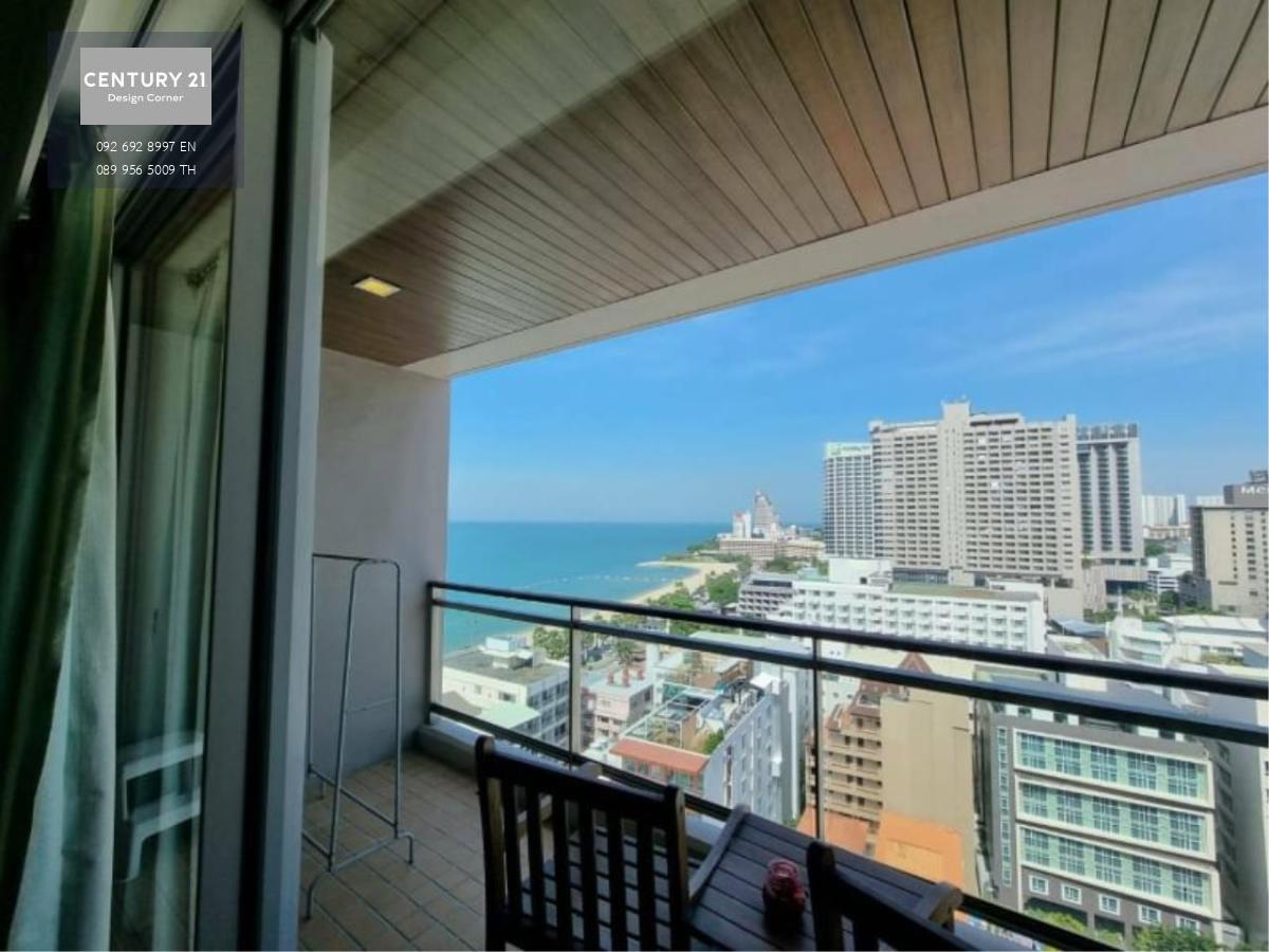 This seafront condominium comes at the price of 9,000,000฿ for sale and 35,000฿ per month for rent 1 Bedroom & 1 Bathroom 80 square meters Fully furnished & fitted. It has been renovated from its original condition Thai Quota Condo features, furniture & a