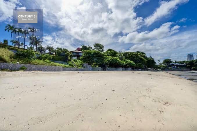 Land for sale in a project near the sea, prime location, Khao Phra Tamnak, Pattaya