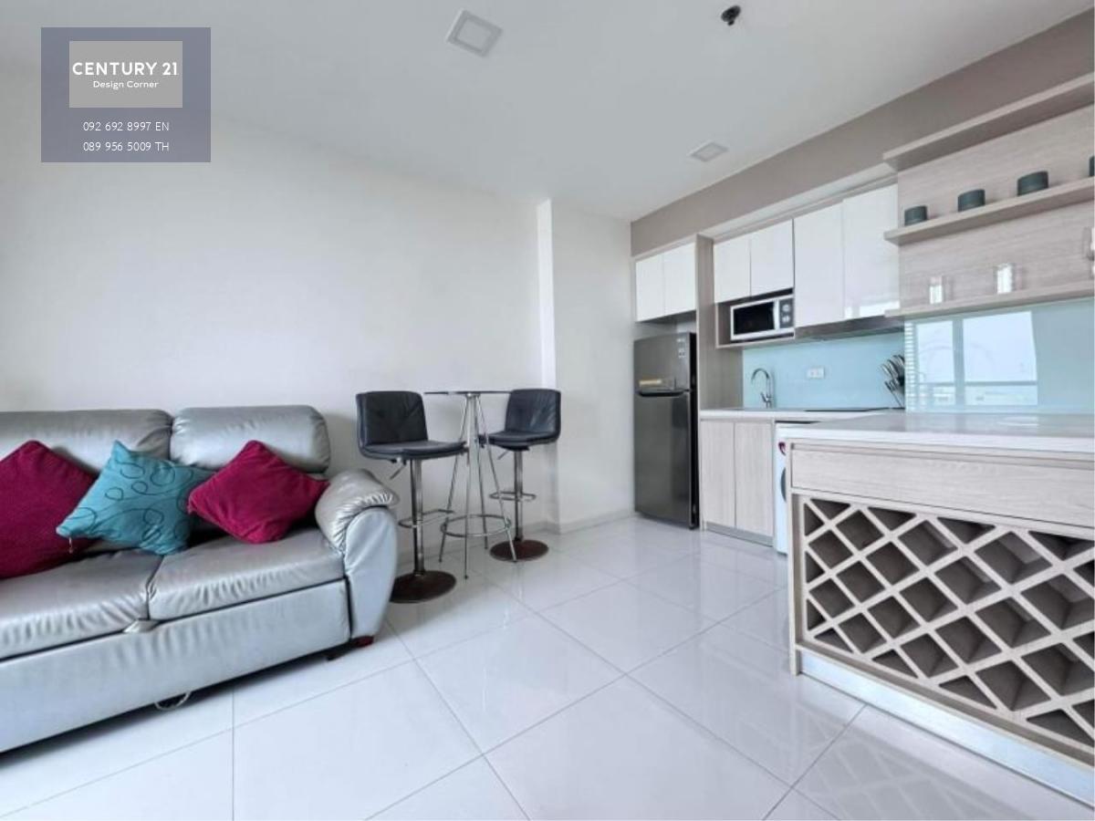 This condo is for sale at the price of 2,500,000฿ 1 bedroom & 1 bathroom 74 square meters 8th floor Foreign quota Fully furnished & ready to move in Condo features: Large open-plan living room area Fully equipped kitchen Ceiling fans throughout Fully air-