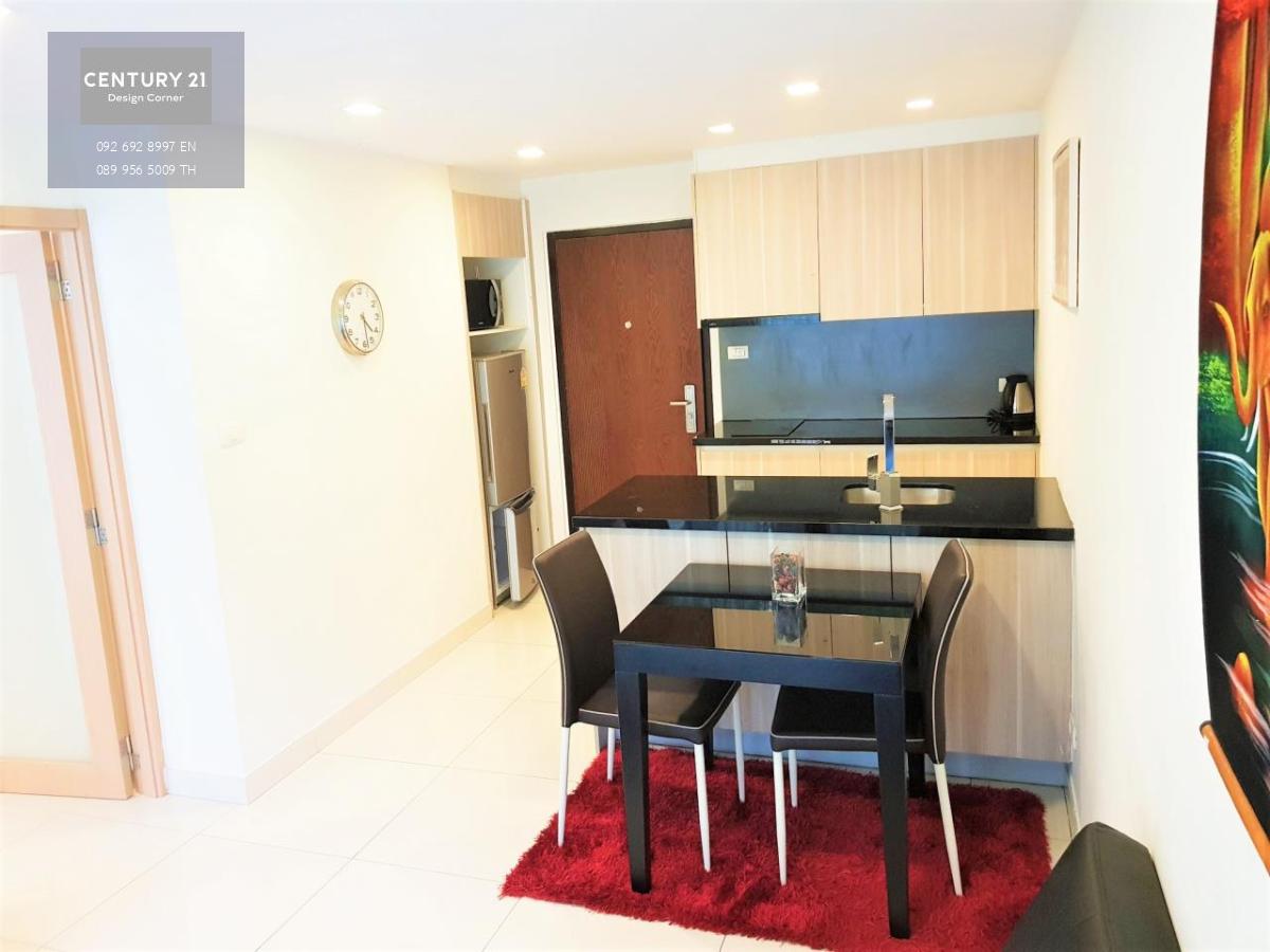 This studio is for sale at the price of 1,250,000฿ Studio 30 square meters 5th floor Foreign Quota Fully furnished and ready to move in Condo features: Fully equipped kitchen Air-conditioning unit Building features: Resident\ s lobby Communal swimming poo