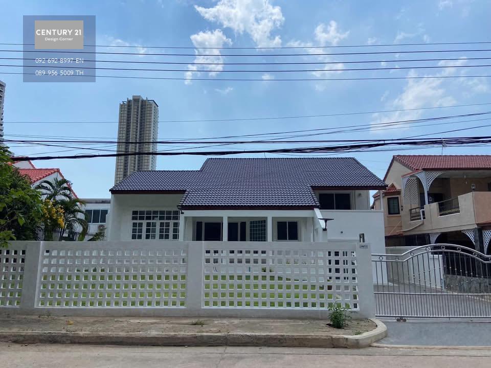 House close to the beach 