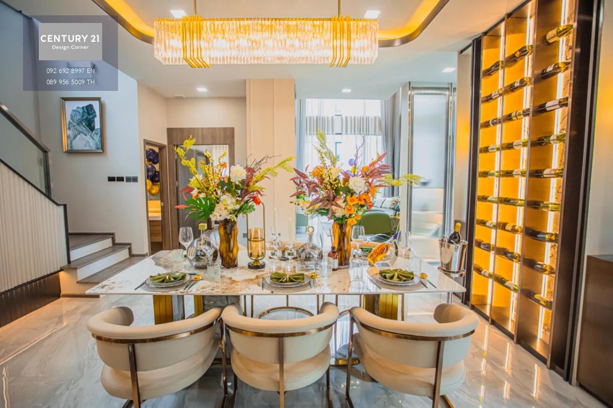 บ้านหรูซีรี่ส์ใหม่ใจกลางเมืองศรีราชา สไตล์ Modern Luxury