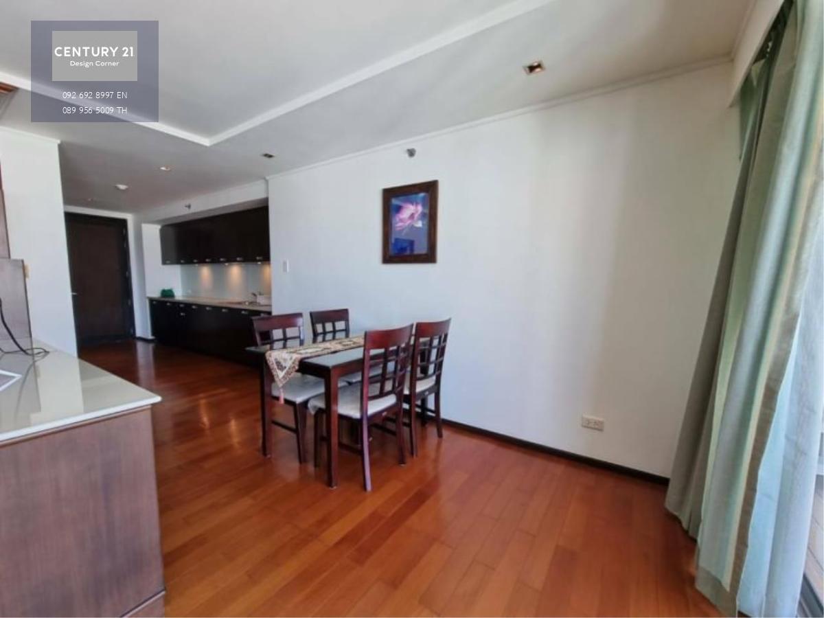 This seafront condominium comes at the price of 9,000,000฿ for sale and 35,000฿ per month for rent 1 Bedroom & 1 Bathroom 80 square meters Fully furnished & fitted. It has been renovated from its original condition Thai Quota Condo features, furniture & a