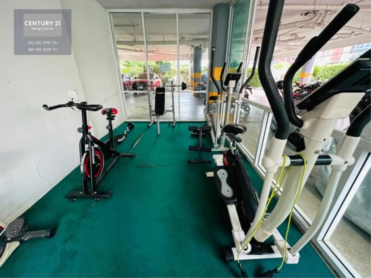 Very well situated condominium, extremely close to Jomtien Beach. Price starts at 1,200,000฿ and the size of the room is 28 square meters. The room is in Foreign Quota. Sea view Unfurnished and partially fitted 200 meters from the beach Nearby tourist & c