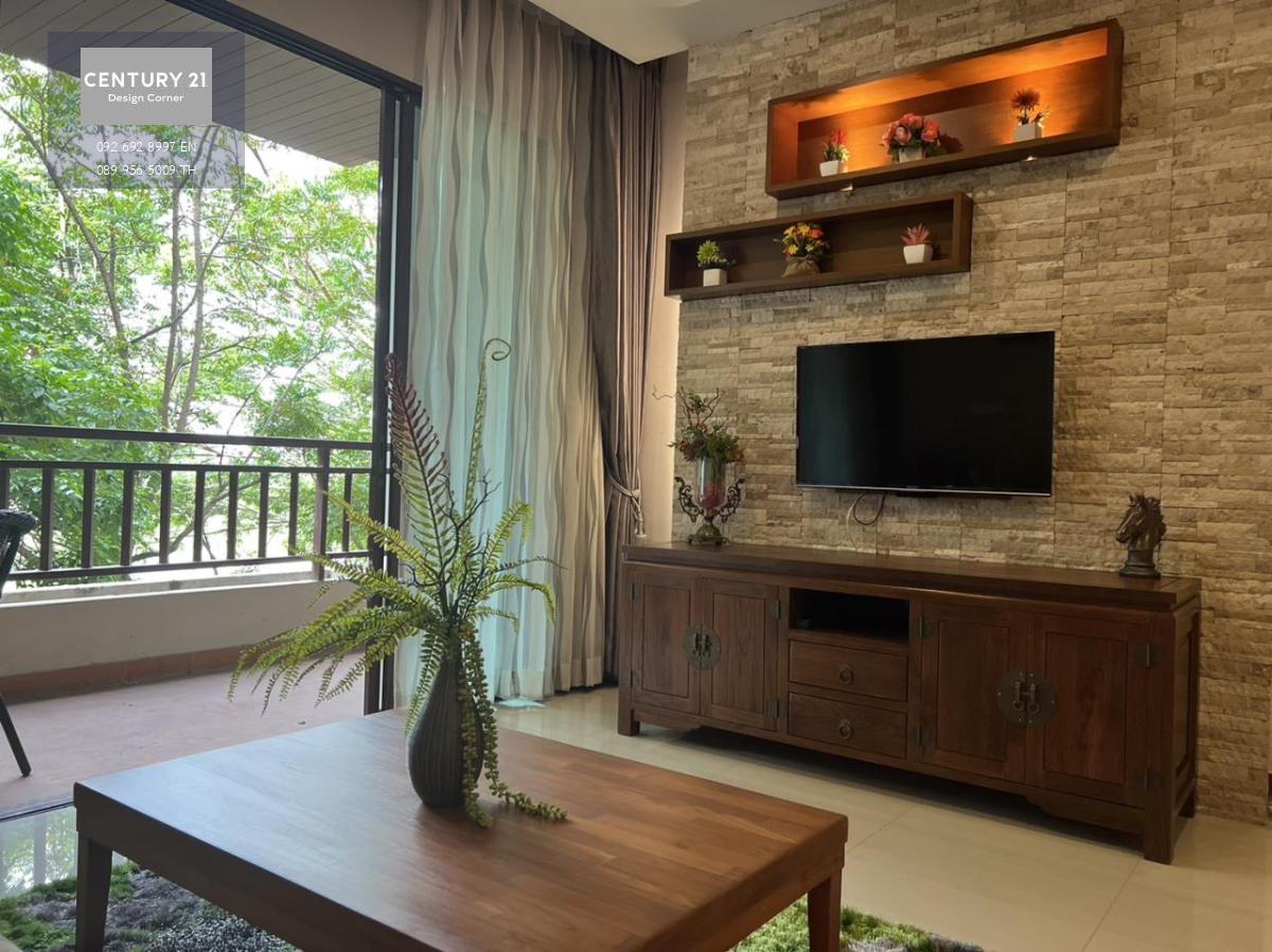 This centrally located condominium is for sale and it comes at the price of 4,600,000฿ 1 Bedroom & 1 Bathroom 64 square meters Fully furnished & fitted. It has been recently renovated from its original condition. Brand new furniture. Condo features, furni