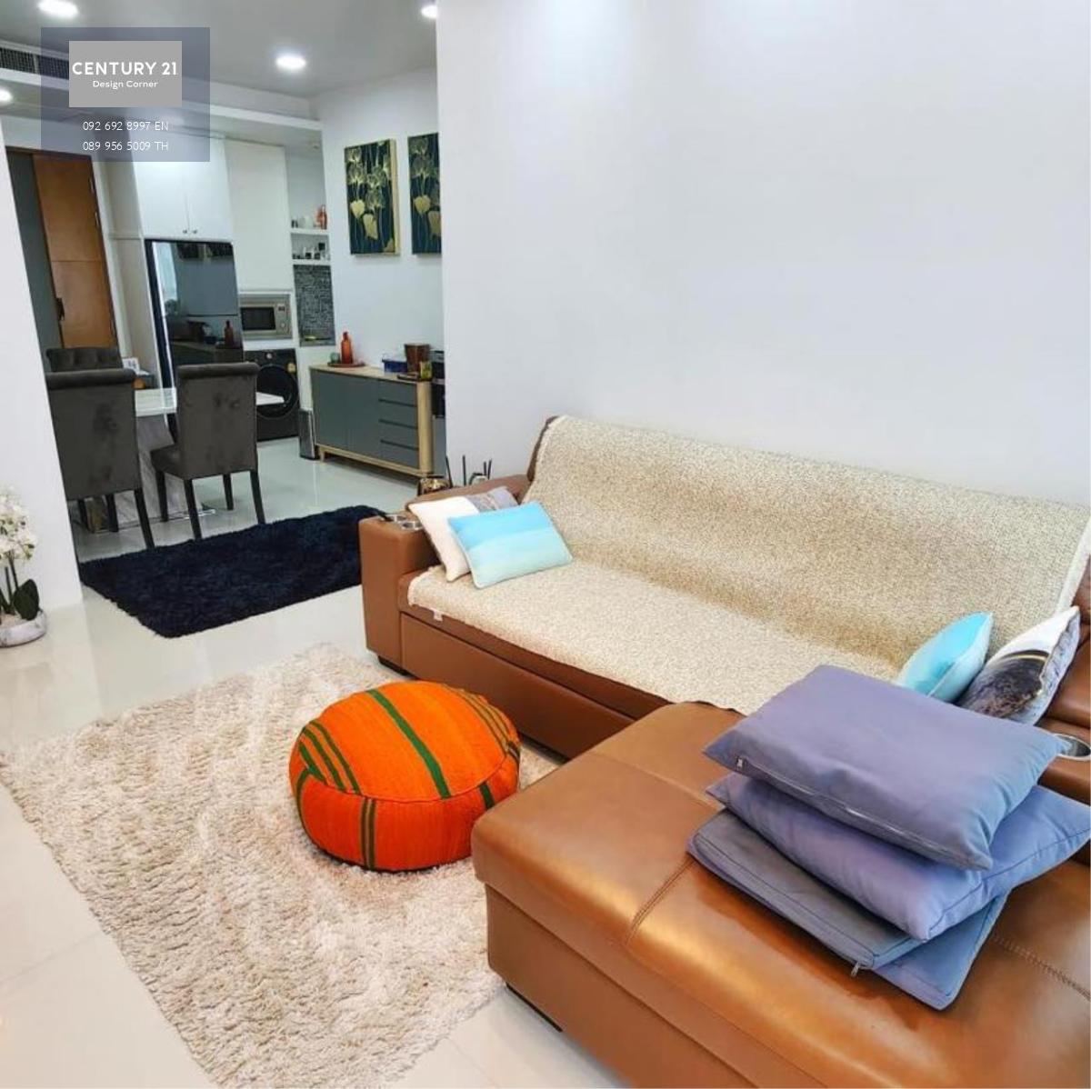 Hotel land on a hill, next to the sea, with environmental and construction permits, Phuket. Land 35 rai 183 rooms Lobby swimming pool Fitness meeting room Parking 3 styles of pool villas Located on the southern cape of Ao Po. Overlooking the beautiful Po 