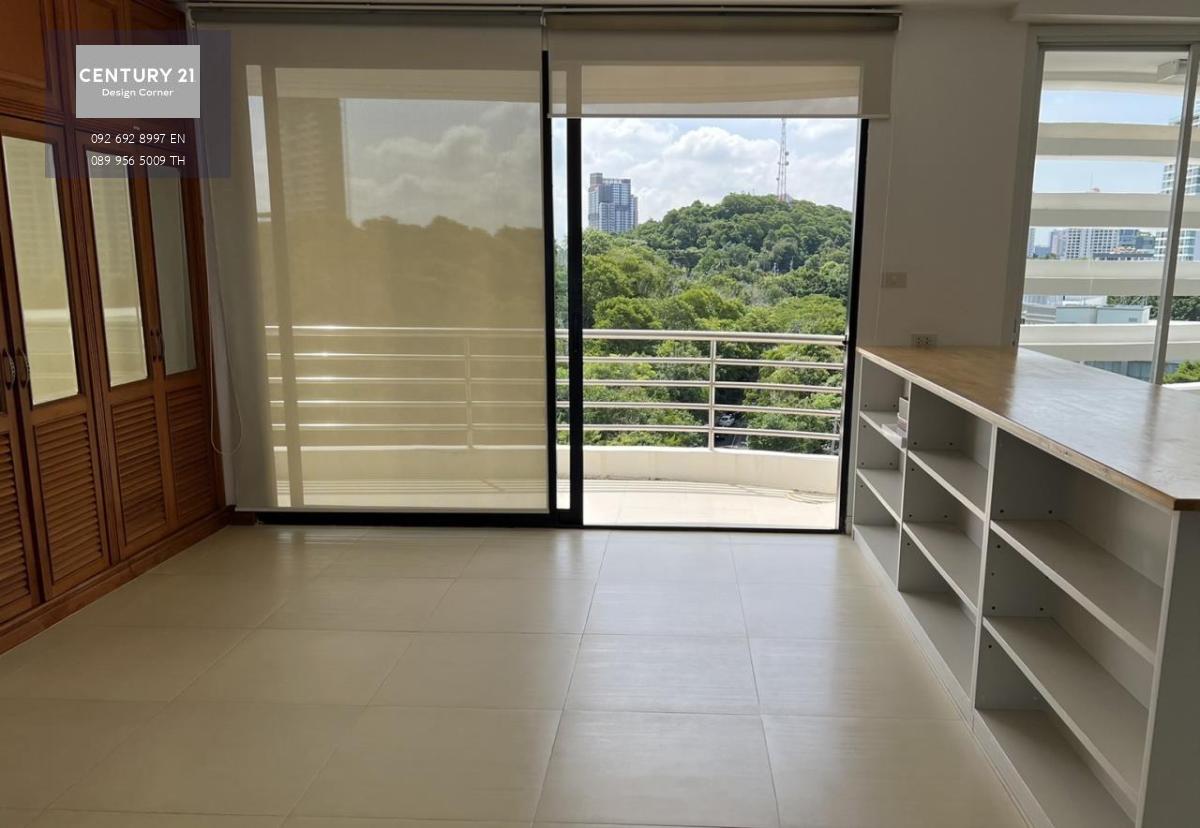 This condo offers the best views the city has to offer and it comes at the price of 20,000,000฿ 3 bedrooms & 3 bathrooms 192 square meters 11th floor Unit under foreign quota Condo features: Spacious living room with views of Pattaya & Koh Larn Fully equi