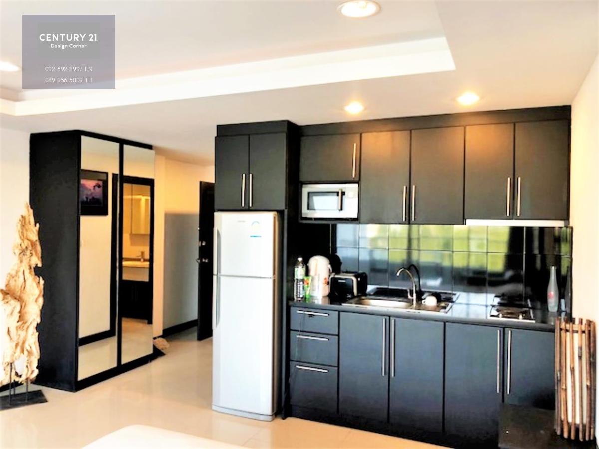 This condo is for sale at the price of 1,350,000฿ (Recently reduced from 1,700,000฿) 1 bedroom & 1 bathroom 36 square meters 4th floor Company ownership Fully furnished & ready to move in Condo features: Balcony with garden view European kitchen Air-condi