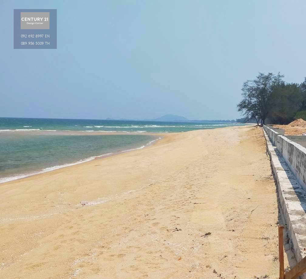 บ้านสร้างใหม่ พูลวิลล่าติดทะเล  หาดบ้านกรูด โฉนดครุฑแดง 5 ห้องนอน 6 ห้องน้ำ บ้านติดชายหาดเดินลงทะเลได้เลย