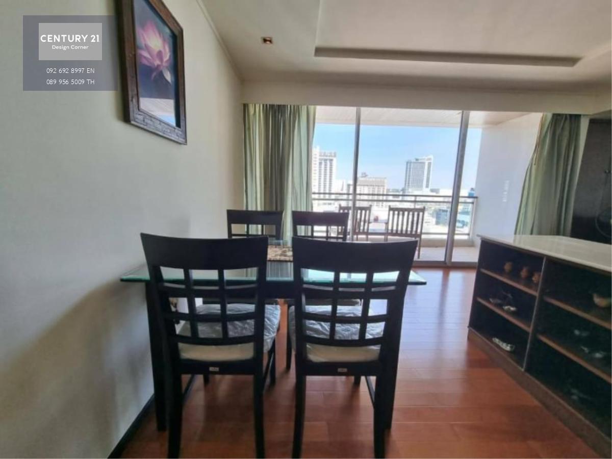 This seafront condominium comes at the price of 9,000,000฿ for sale and 35,000฿ per month for rent 1 Bedroom & 1 Bathroom 80 square meters Fully furnished & fitted. It has been renovated from its original condition Thai Quota Condo features, furniture & a