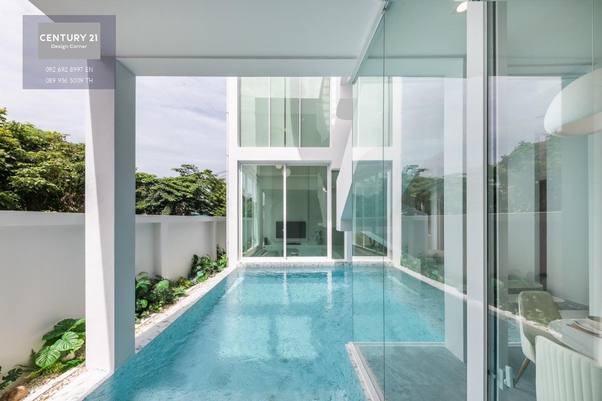 Exclusive Investment Pool Villa for sale 4 bedrooms 5 bathrooms Guaranteed 7% for 5 years with buyback Khao Makok Pattaya