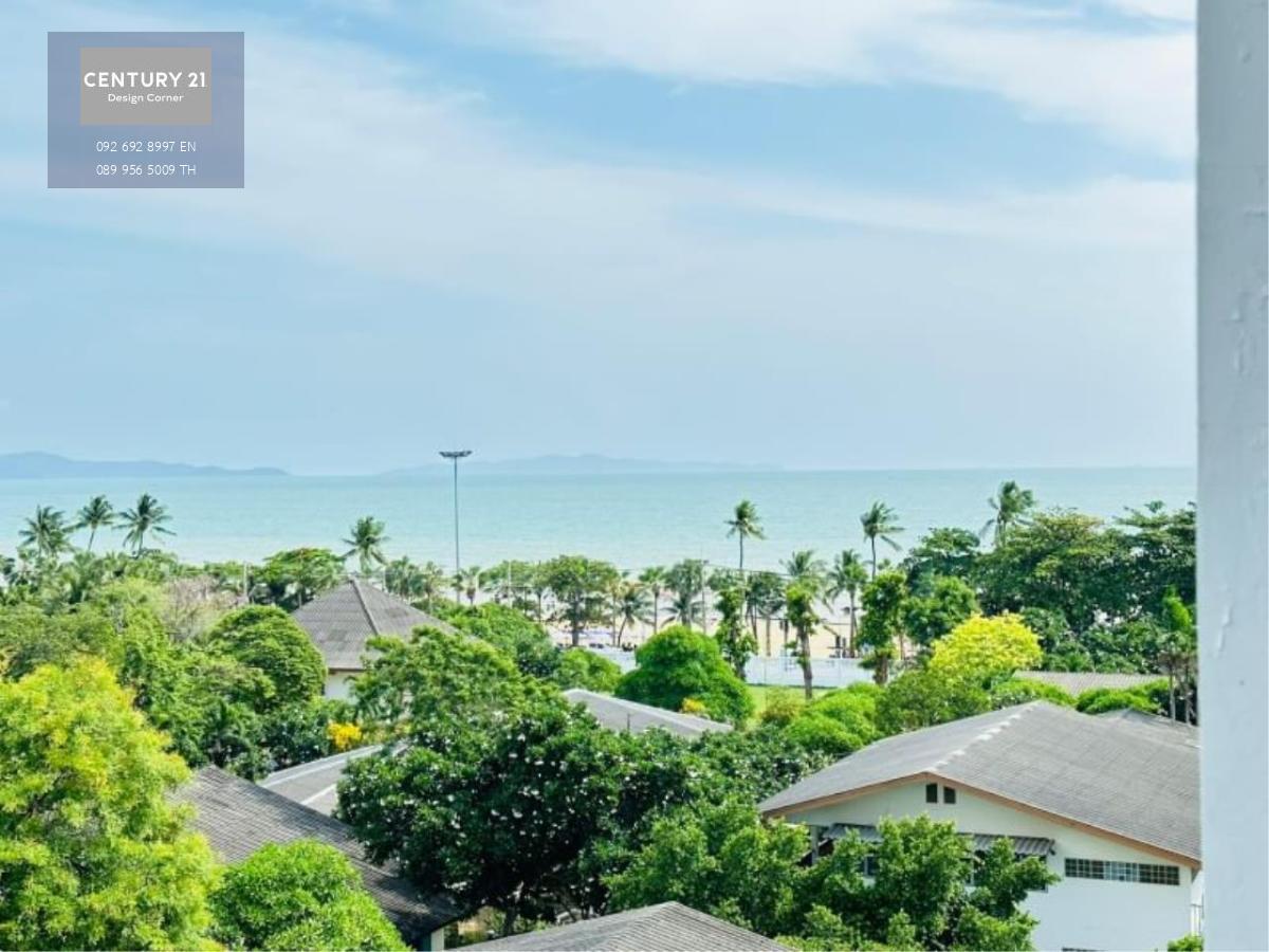 Very well situated condominium, extremely close to Jomtien Beach. Price starts at 1,200,000฿ and the size of the room is 28 square meters. The room is in Foreign Quota. Sea view Unfurnished and partially fitted 200 meters from the beach Nearby tourist & c