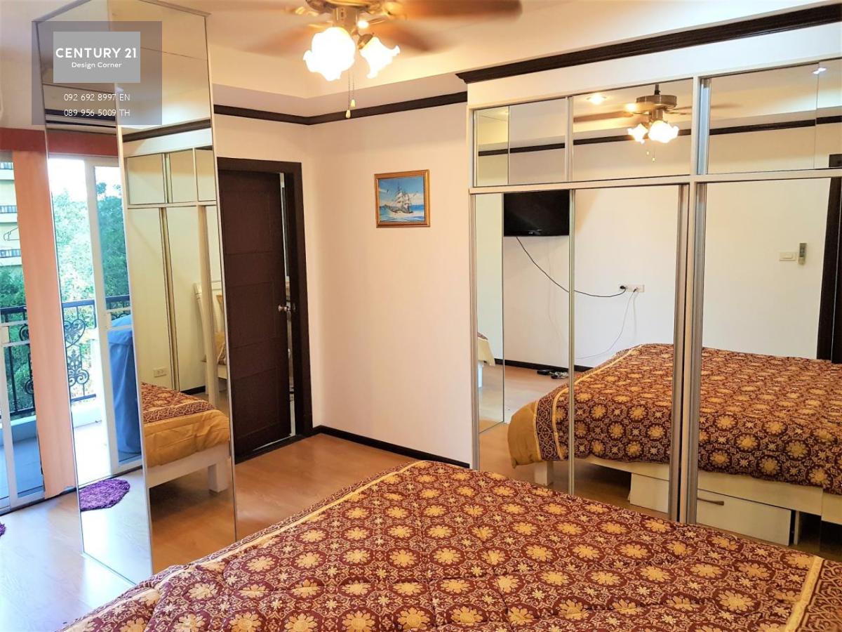 This ground floor condo is for sale at the price of 1,990,000฿ 1 bedroom & 1 bathroom 41.5 square meters Ground floor Foreign quota Fully furnished & ready to move in Condo features: Fully equipped European kitchen Bedroom with en-suite Built-in wardrobes