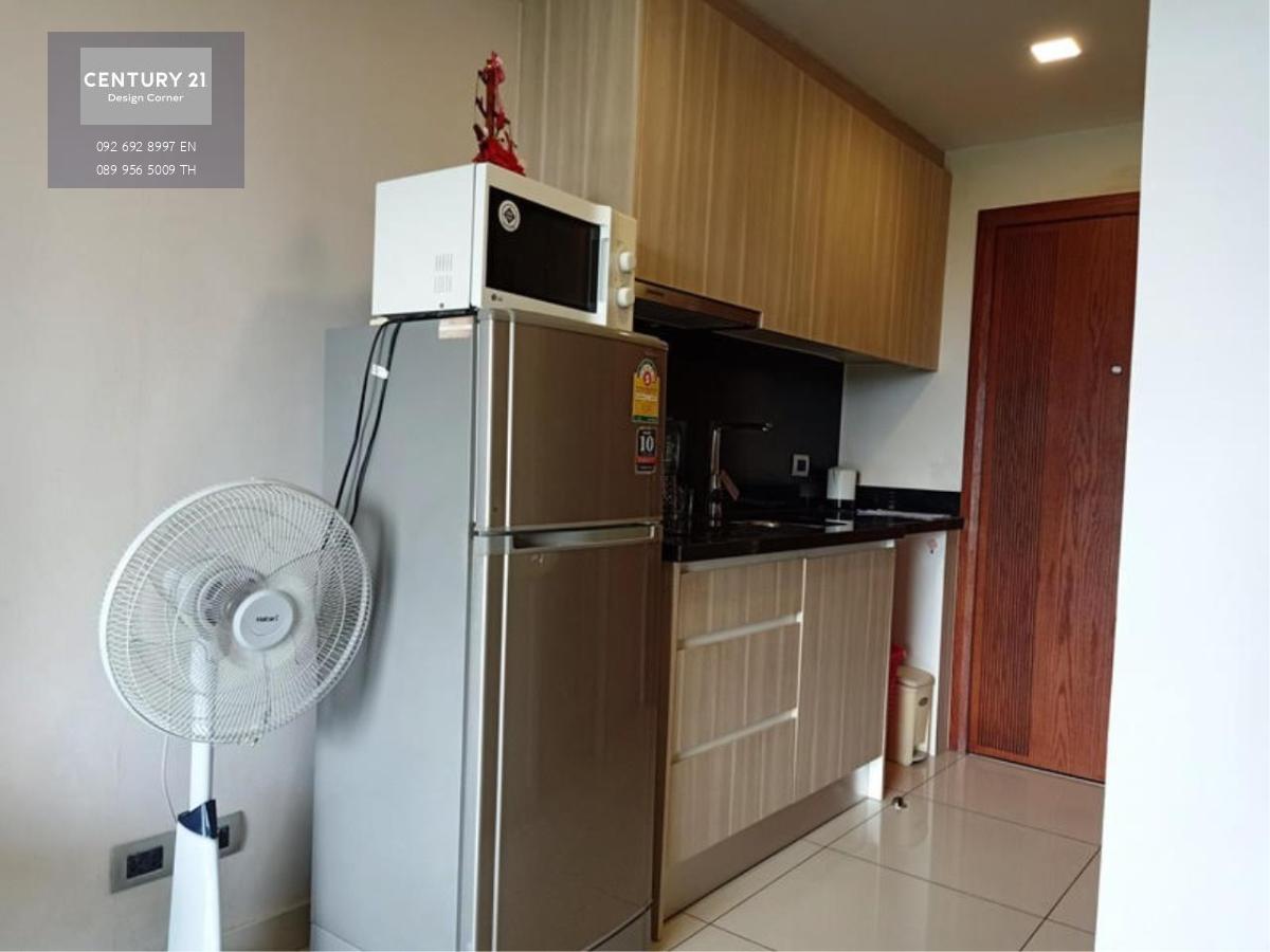 Excellent investment opportunity at Laguna Beach Resort 1 Price starts at 1,200,000฿ and the size of the room is 26 square meters. The room is under company ownership. Park view Fully furnished & fitted Close to the beach Nearby tourist & cultural activit