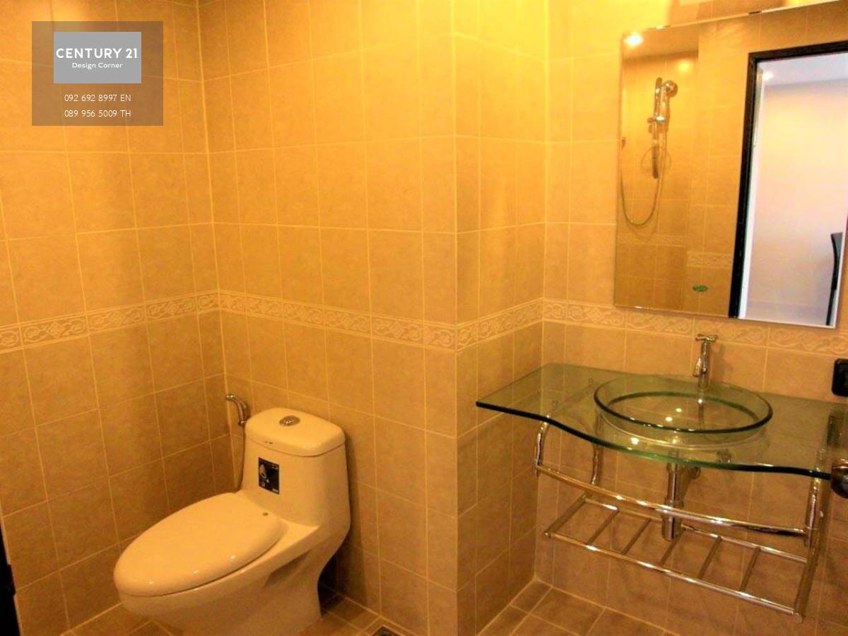 This condo is for sale at the price of 1,290,000฿ (Recently reduced from 1,390,000฿) Studio 30 square meters Foreign quota 12th floor Condo features: Fully equipped European kitchen Ceiling fan Balcony with sea-view Project features: Resident\