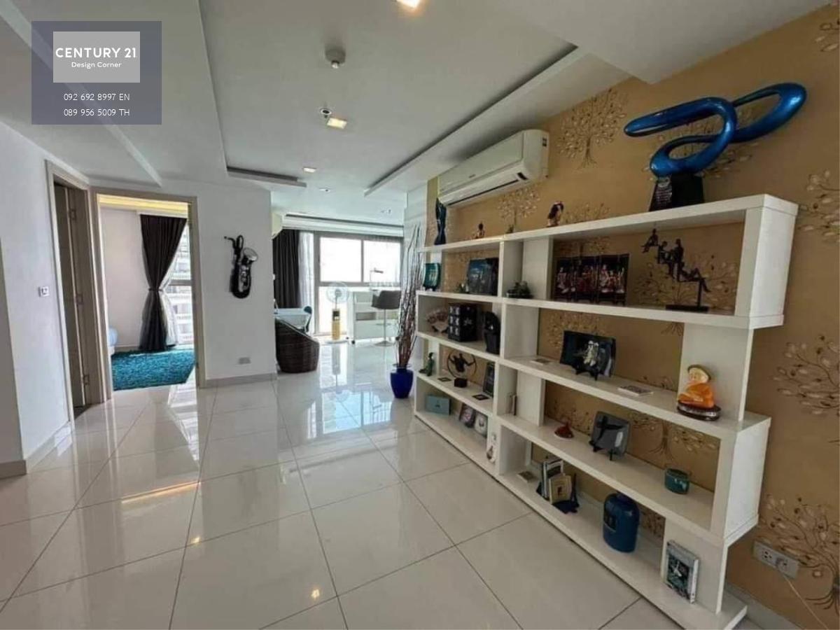 35,000,000฿ 3 bedrooms and 3 bathrooms in the exclusive area of Wong Amat 186 square meters Foreign quota High floor Large balcony with sea & city view Large living room area Fully equipped European kitchen with kitchen island Master bedroom with balcony 