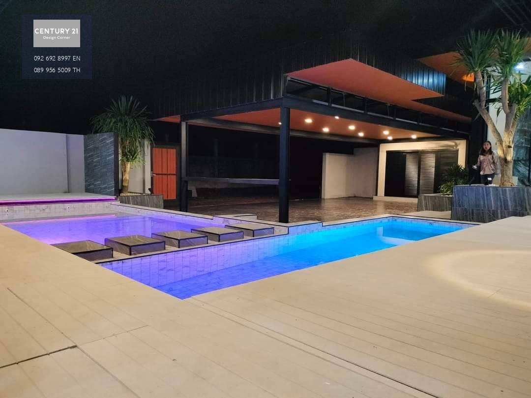 ขายบ้านหรู Pool Villa #เหนือกว่าด้วยฟังก์ชั่นใหญ่ พิกัด : สัตหีบ ต.พลูตาหลวง