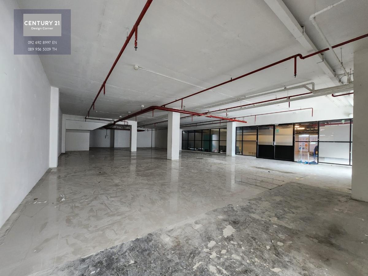 ให้เช่า พื้นที่ Commercial Space ในอาคาร Mixed Use Community Mall ถนน จันทร์ 