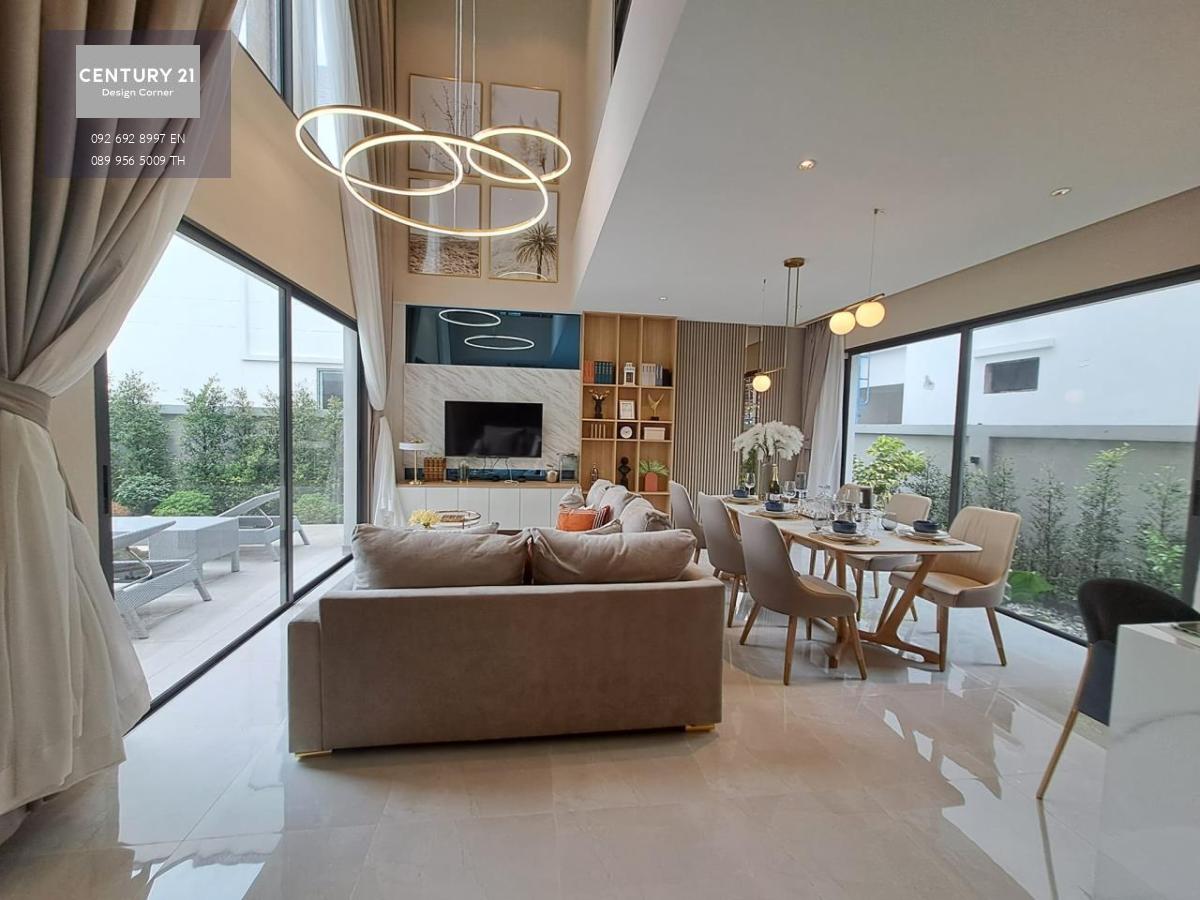 Beautiful Nordic style pool villa for sale. Fully furnished, ready to move in, The Infini Pattaya Land size 66 sq.wa (264 sq.m) Living area 290 sq.m 4 bedrooms 4 bathrooms kitchen living room private pool car park near international school 10 minutes from