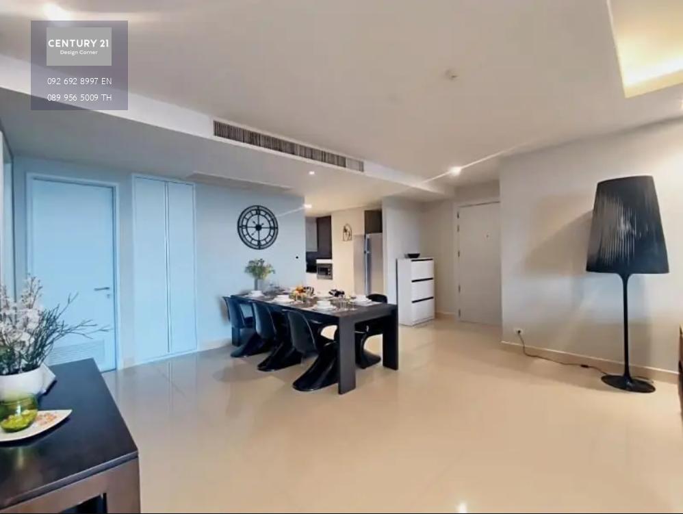 ขายคอนโดพร้อมผู้เช่า   คอนโดวิวทะเล ชื่อต่างชาติ La Royale Beach Condo นาจอมเทียน พัทยา