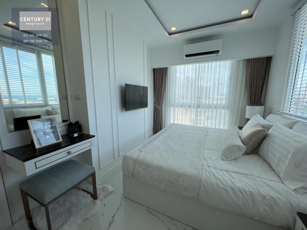 This two-bedroom condo is for sale and it comes at the price of 5,900,000฿ 2 Bedrooms & 2 Bathrooms 64 square meters Fully furnished & fitted. Condo features, furniture & appliances: Beautiful view of Jomtien Fully equipped European kitchen Fully aircondi