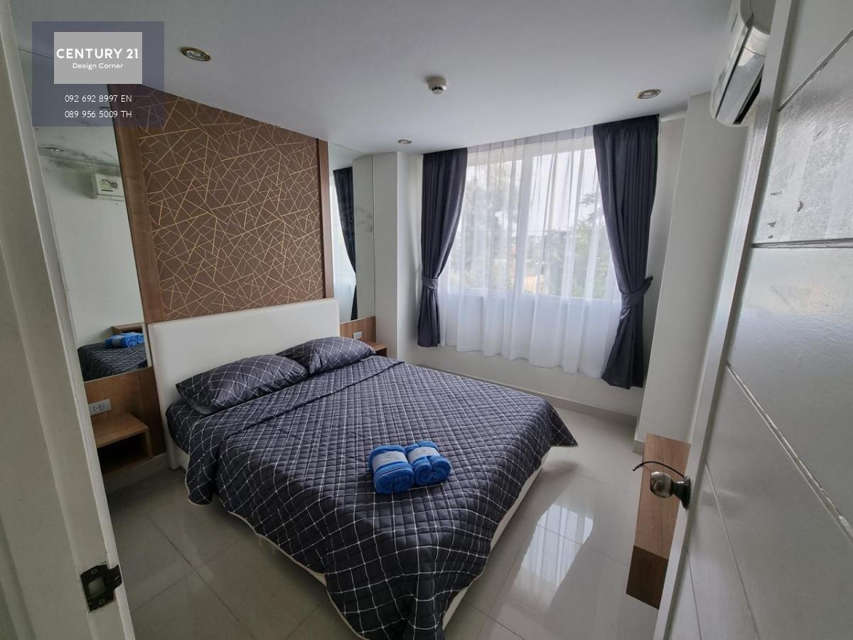 This quiet condominium is for sale and it comes at the price of 1,650,000฿ 1 Bedroom & 1 Bathroom 35 floor area size Foreing Quota - Transfer fees & taxes 50:50 Fully furnished & fitted. Ready to move in. Project features: Large swimming pool with poolsid