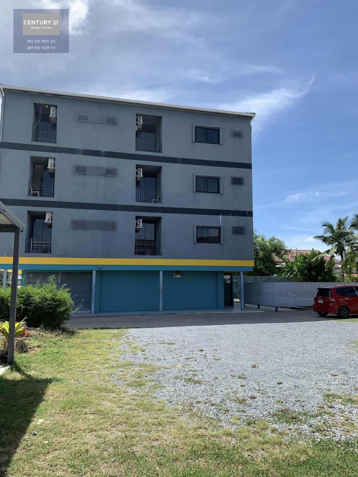 Sale price is 35,000,000฿ and rental price is 140,000฿ per month (Negotiable) 406 square wah or 1624 square meters Space to build an additional apartment building, spacious parking All in all the price includes, 4 bedrooms & 5 bathrooms & 21 apartments + 