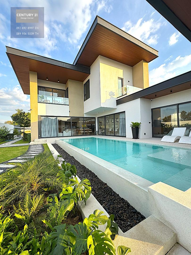 Prime Habitat Pool Villa พัทยา