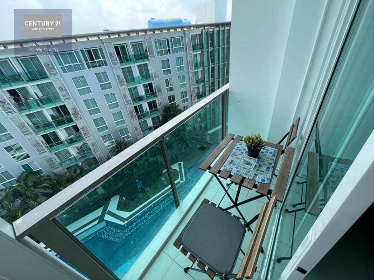 This top-floor condominium is for sale and it comes at the price of 2,650,000฿. 1 Bedroom & 1 Bathroom 35 square meters floor area size Fully furnished & fitted. Ready to move in. Foreign Quota Condo features: Beautiful view of the pool from the balcony a