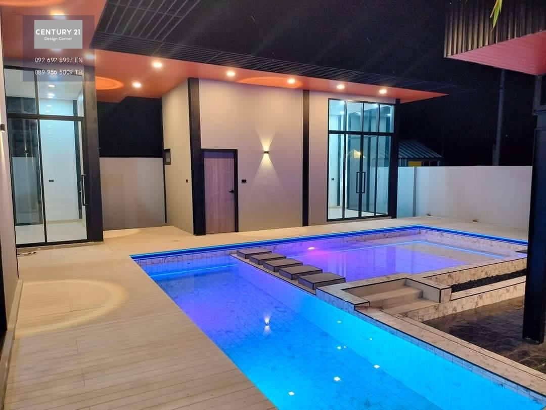 ขายบ้านหรู Pool Villa #เหนือกว่าด้วยฟังก์ชั่นใหญ่ พิกัด : สัตหีบ ต.พลูตาหลวง