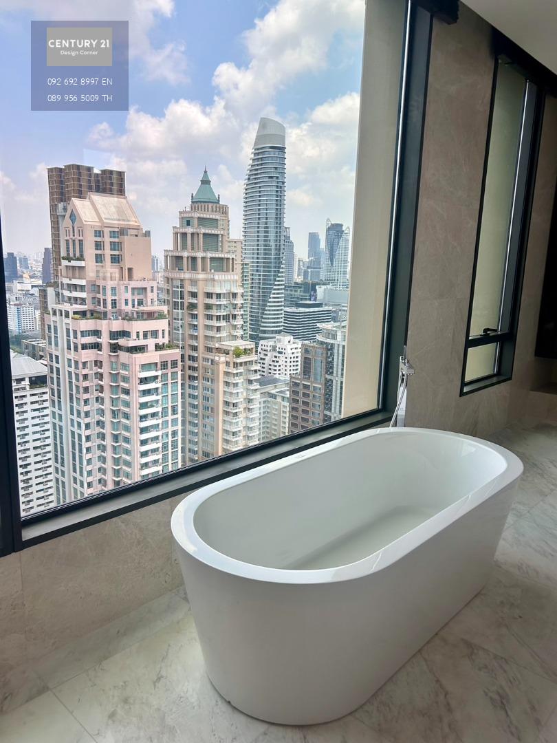 ห้อง penthouse ราคาพิเศษ ทำเลทอง Sindhorn Residence ปทุมวัน กทม.