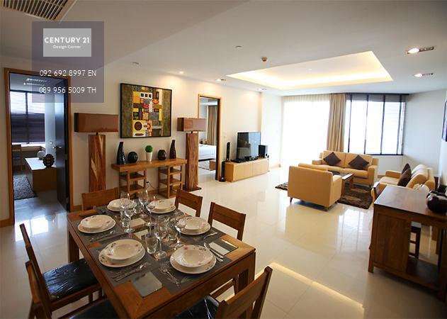 ขายคอนโดพร้อมผู้เช่า   คอนโดวิวทะเล ชื่อต่างชาติ La Royale Beach Condo นาจอมเทียน พัทยา