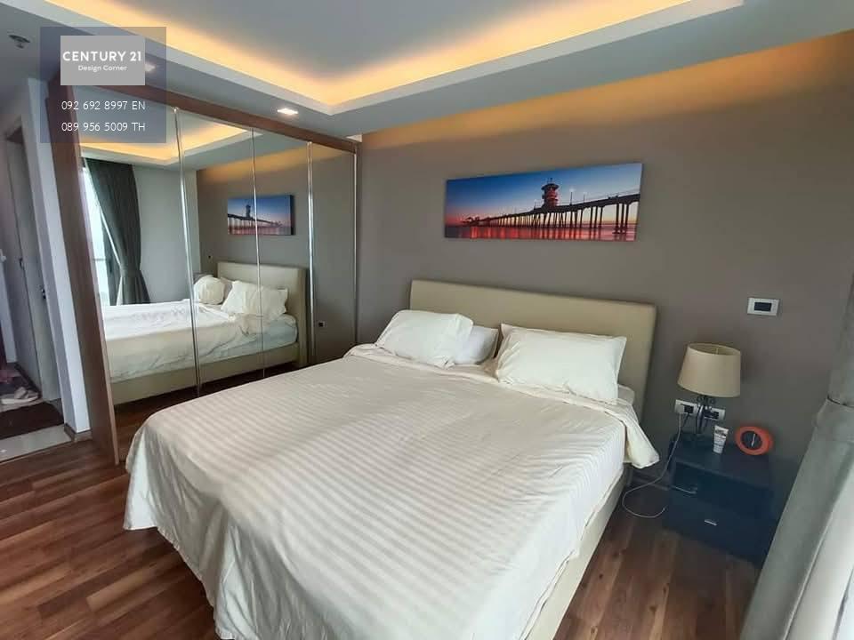 ขายคอนโดวิวทะเล ห้องพร้อมเข้าอยู่ ชื่อต่างชาติ Peak Tower Condo Pratumnak Hill , Pattaya 