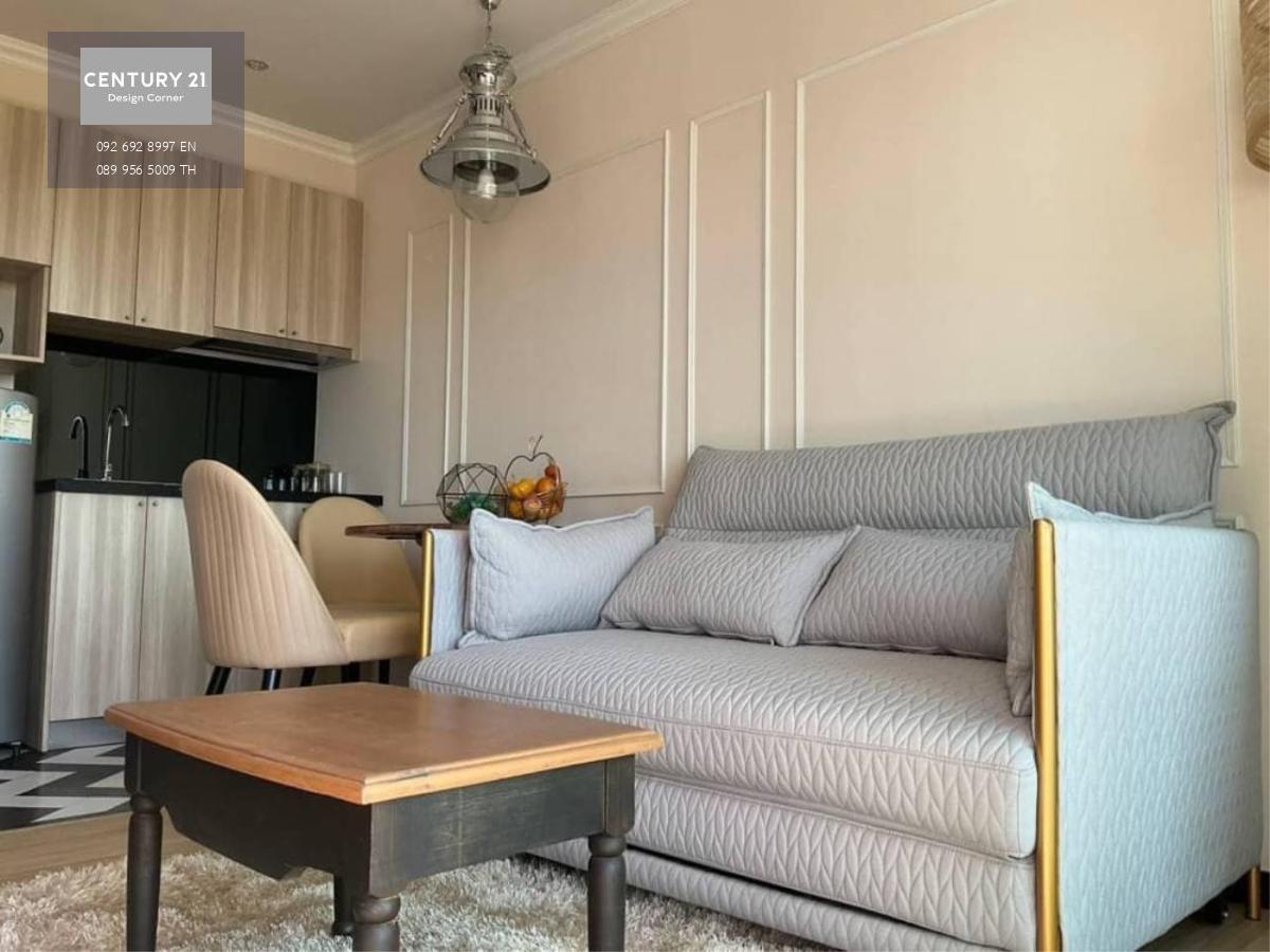 Special price condo Espana condo resort pattaya Price 1,990,000 baht Size 35.37 sq m 2nd floor garden view 1 bedroom 1 bathroom fully furnished Ready to move in Whether staying or investing, it\ s worth 900 meters, not far from the sea. Near Jomtien Beach