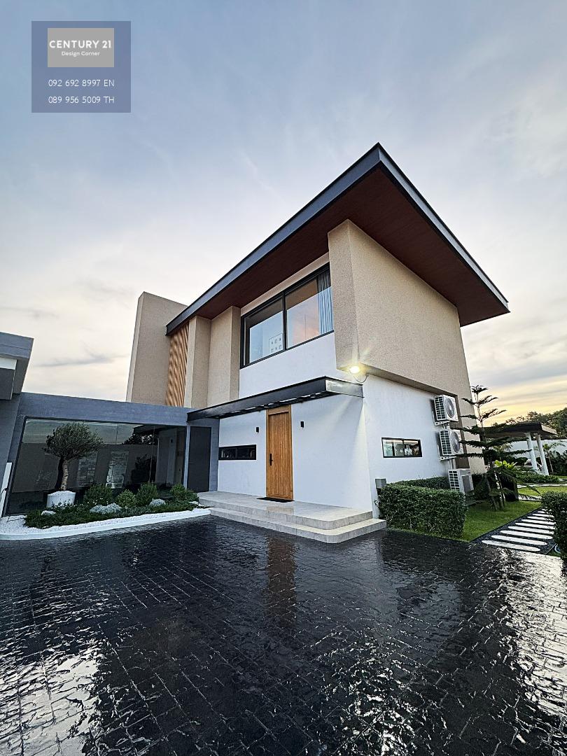 Prime Habitat Pool Villa พัทยา