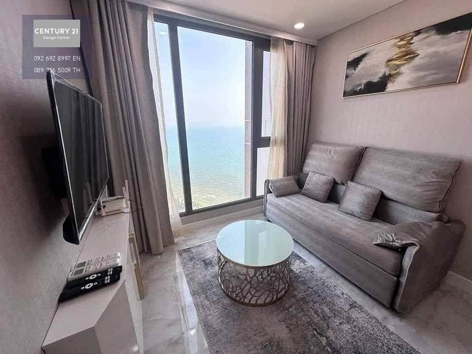 ขายคอนโด Copacabana beach front Jomtian Pattaya 